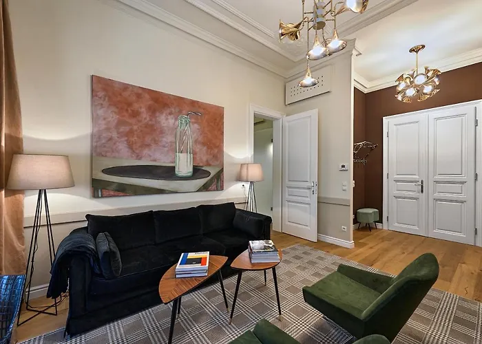 Garnisongasse - Luxurious Close To The Centre Apartment Vienna